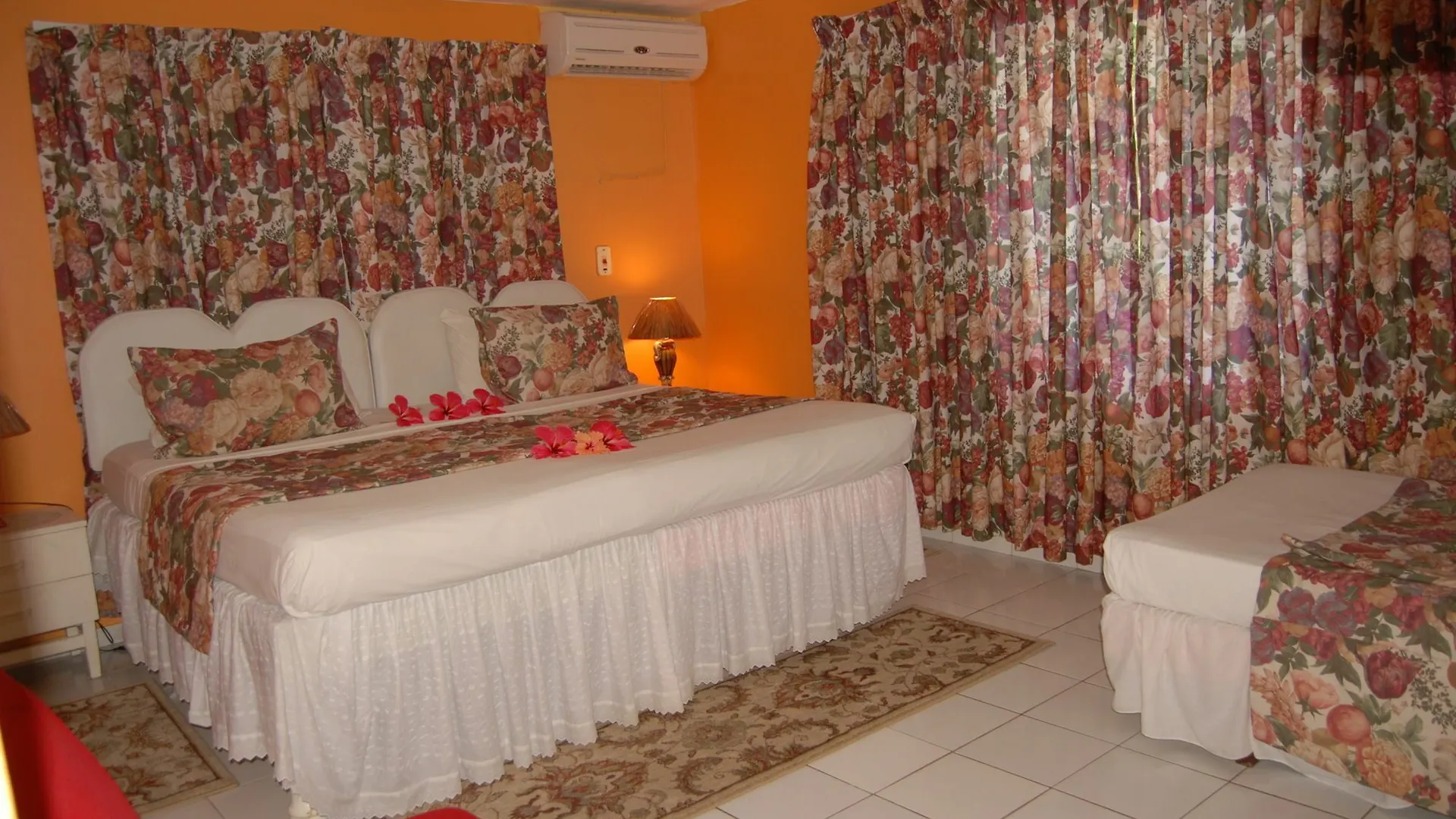 מונטגו ביי Pinkhibiscus Guest House ג'מייקה
